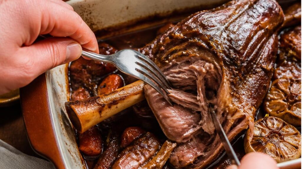 Viande fondante qui se détache de l'os